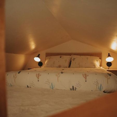 Agave Tiny House At Cactus Flower-Hot Tub-Pet Friendly-No Pet Fees! Албукерке Екстериор снимка